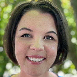 Lisa Heaton Headshot